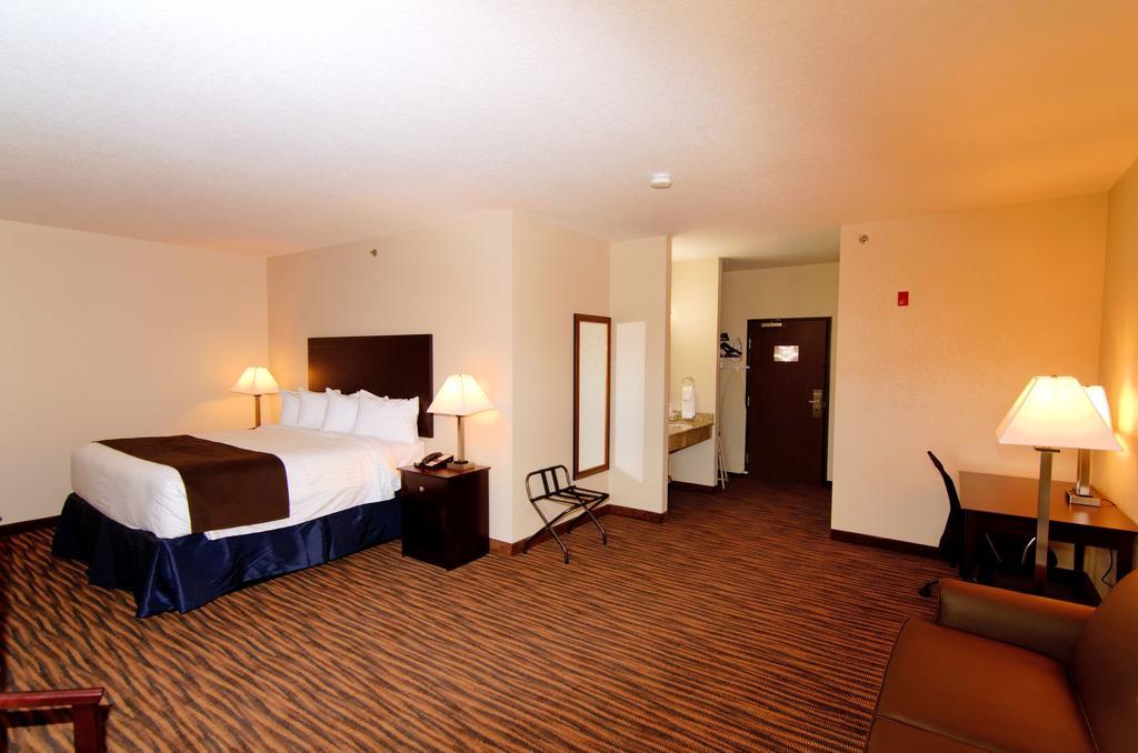 Cobblestone Inn & Suites - Denison | Oak Ridge Номер фото