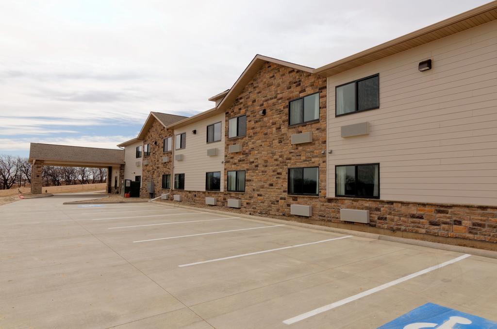 Cobblestone Inn & Suites - Denison | Oak Ridge Экстерьер фото