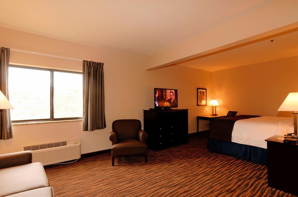 Cobblestone Inn & Suites - Denison | Oak Ridge Номер фото