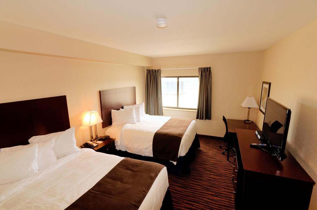 Cobblestone Inn & Suites - Denison | Oak Ridge Экстерьер фото