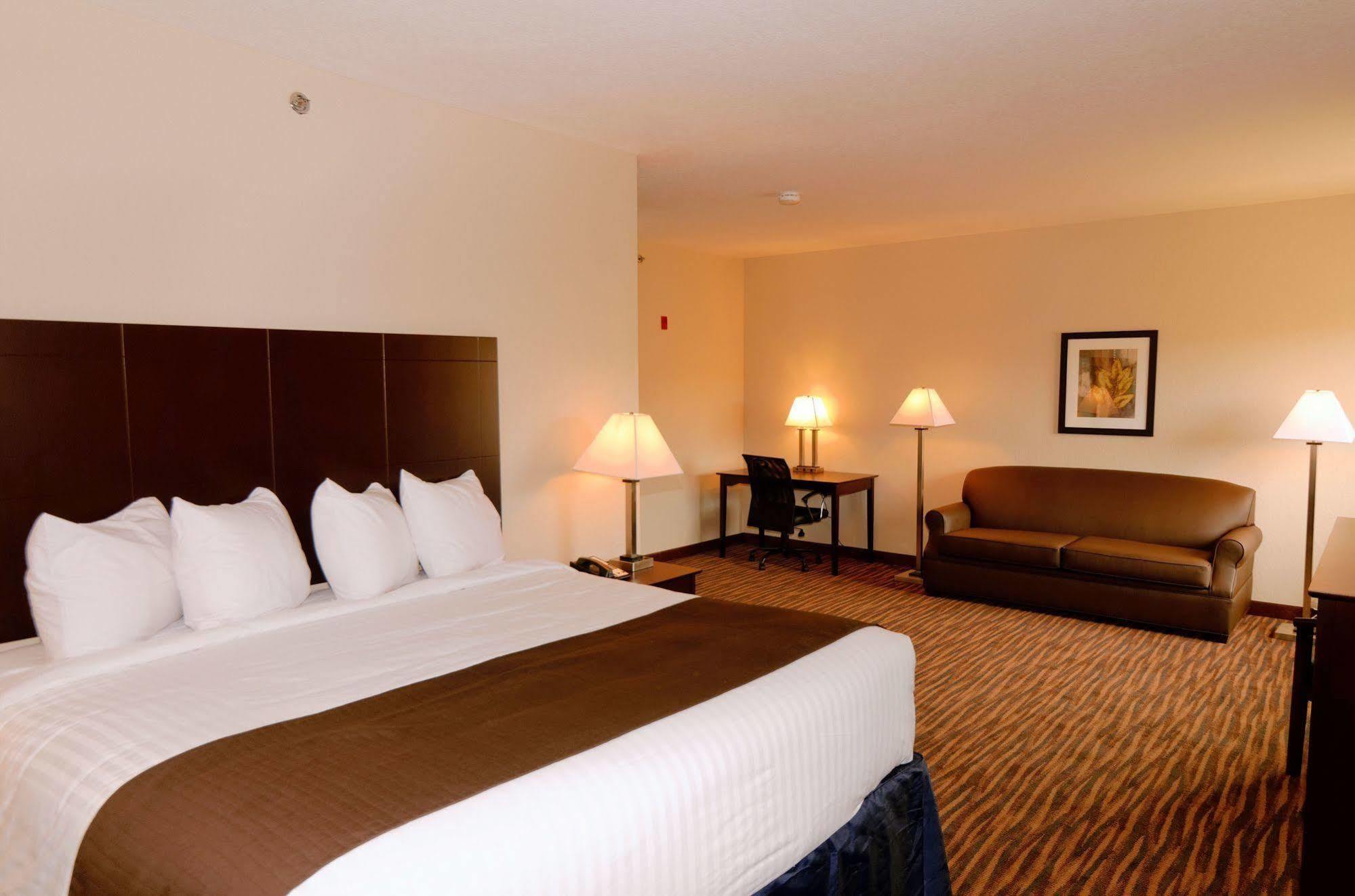 Cobblestone Inn & Suites - Denison | Oak Ridge Экстерьер фото