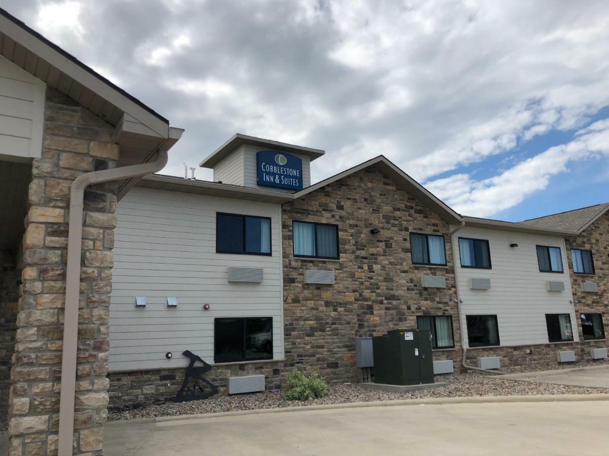 Cobblestone Inn & Suites - Denison | Oak Ridge Экстерьер фото