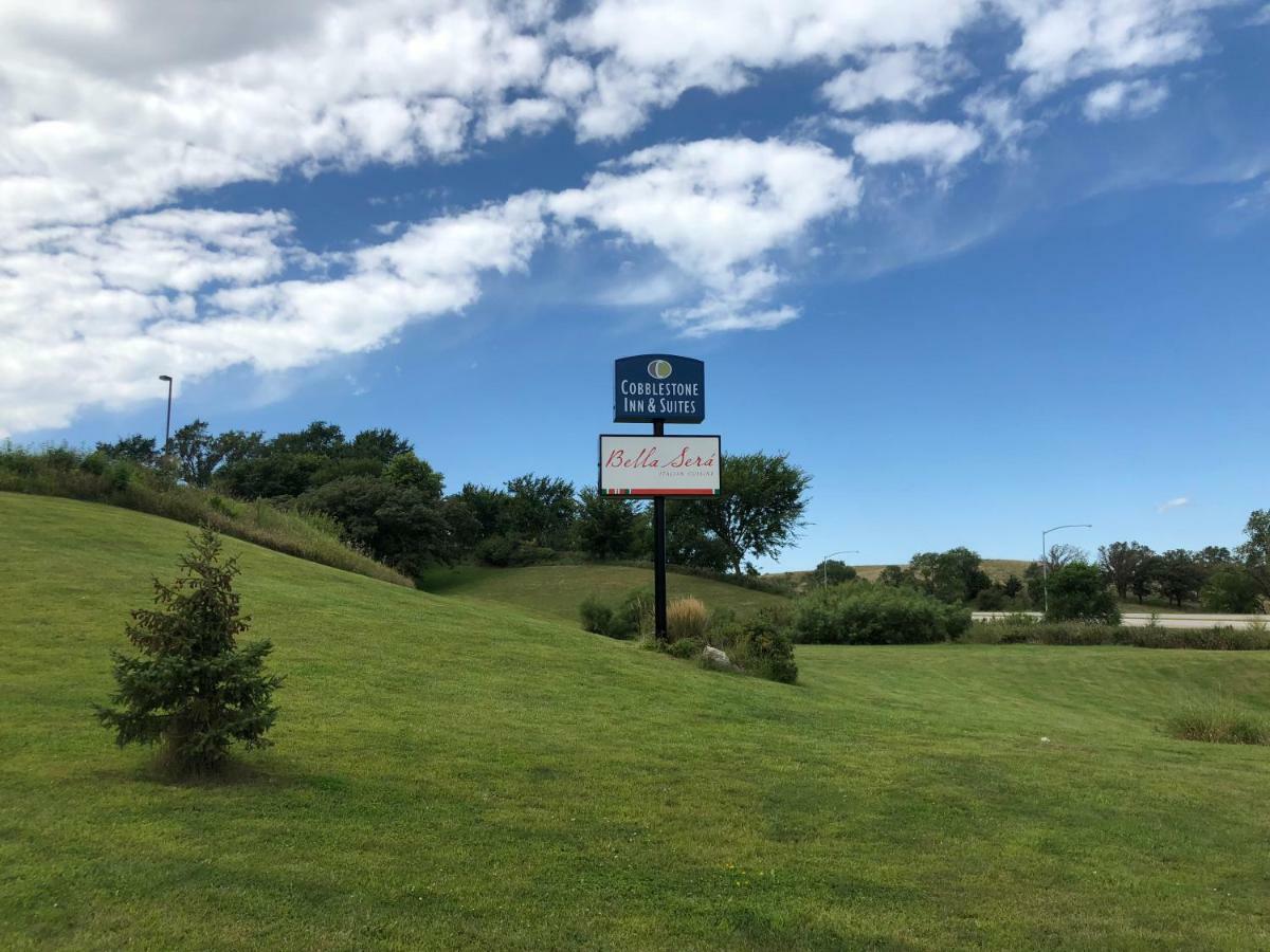 Cobblestone Inn & Suites - Denison | Oak Ridge Экстерьер фото